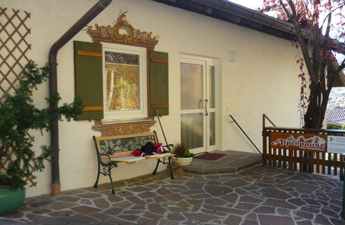 Mittenwald House | Nice, lovingly completely renovated apartment right below the Karwendel.