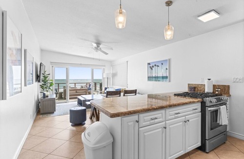 Capistrano Beach House | Ocean Front! Private beach, toes on the Sand!