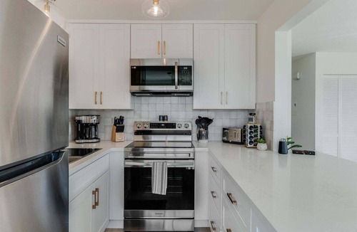 Avila Beach Condo | Ocean Paradise Awaits 2 Bed 1 Bath Walk to town and the beach, comfy outdoor area with firepit & bbq