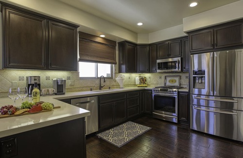 Downtown House | Ocean-View Endless Summer Condo with AC & EV Charger
