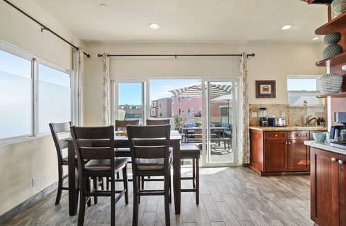 South Mission Beach Apartment | Ocean View Paradise w/Private Patio, Parking, W/D & Location!