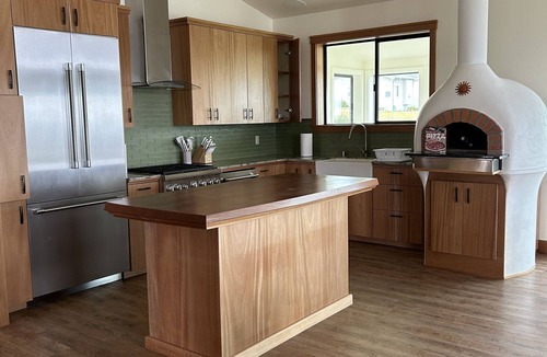 Sereno del Mar House | Ocean view peaceful- 9 min walk to sandy beach