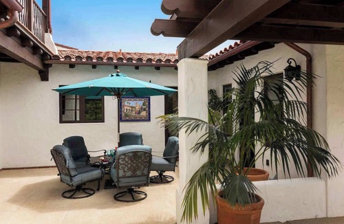 West Mesa House | Ocean View Steps To Beach Sleeps 6