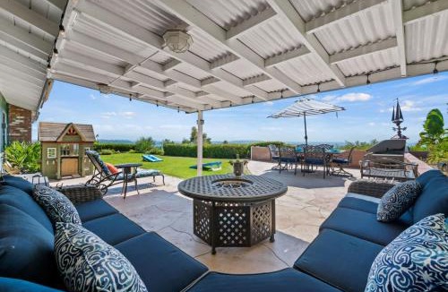 North Pacific Beach Apartment | Ocean Views Prime Location Villa
