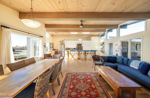 Stinson Beach House | Oceanfront Family Home in Beautiful Seadrift