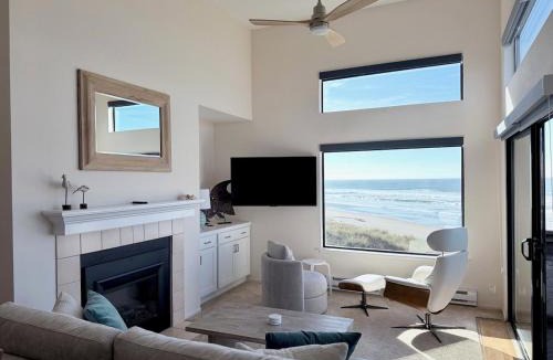 Pajaro Dunes Apartment | Oceanfront Top Floor Premium One Bedroom, Incredible Panoramic View of Monterey Bay!