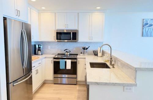 Pajaro Dunes Apartment | Oceanfront Top Floor Premium One Bedroom, Incredible Panoramic View of Monterey Bay!