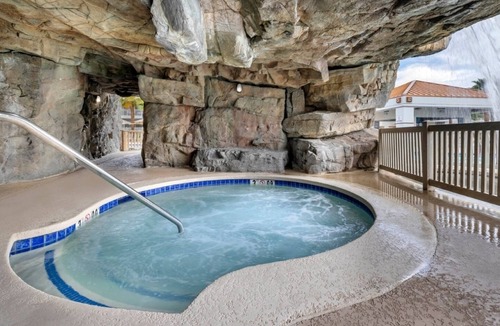 Canyon Corridor Villa | Palm Springs | Palm Springs Family Stay | Pool & Water Slide | 3BR Sleeps 10