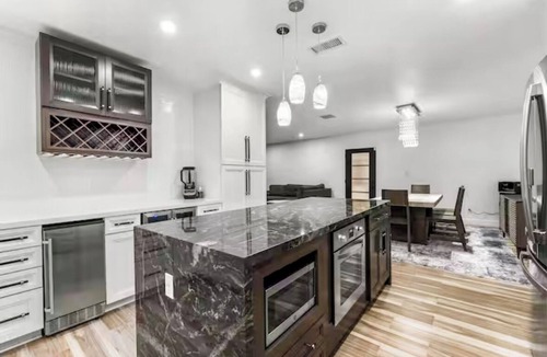 Palmdale House | Palmdale Desert Oasis – 5BR Family Home