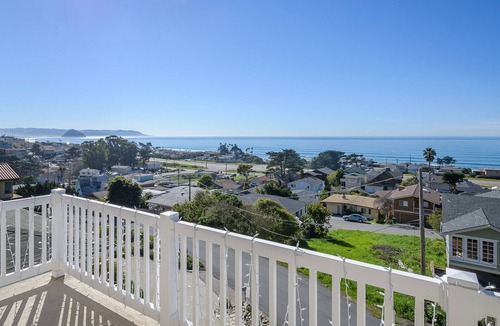 Cayucos House | Panoramic Ocean Views from this Beautiful and Immaculate Cayucos Home
