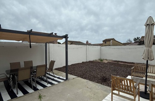 Salinas House | Pet-Friendly Stay, Clean Home + Easy Checkout