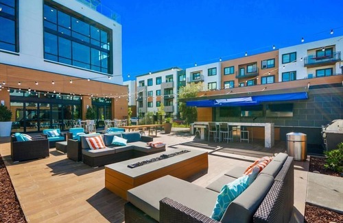 Menlo Park Apartment | Pets Are Welcome | 1BR w/Pet Spa