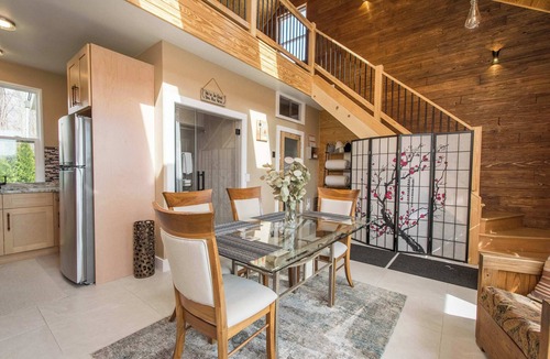Candler House | Poolside ADU w Sauna Free Tix Tiki Bar Retreat