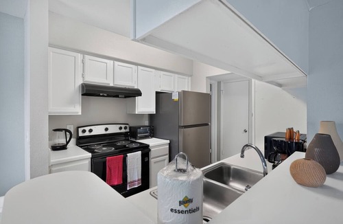 Antioch Apartment | Preakness: Modern 2BR Stay