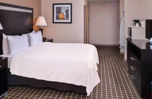 South San Francisco House | Prime Location! Start Your Day with FREE Breakfast! Enjoy Free On-Site Parking
