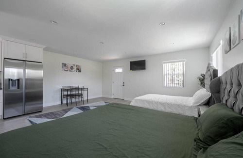 Burbank Apartment | Prime new beautiful studio in burbank