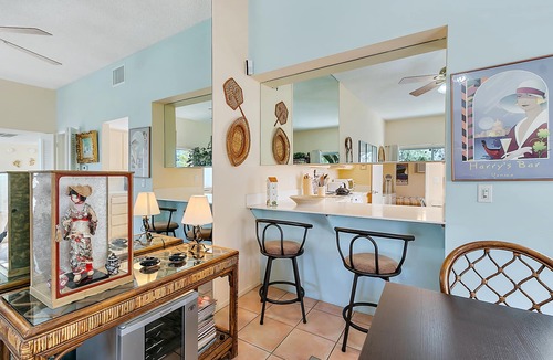 Palm Springs Condo | Private condo in South PS + Tennis Courts, Near Golf Course, Grocery & Restauran