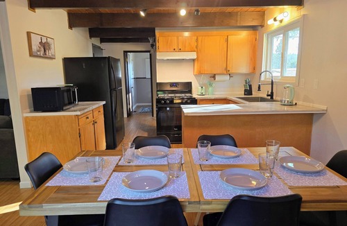 Groveland Ski Chalet | Private lake access 4-bedroom chalet in Pine Mountain Lake/Groveland