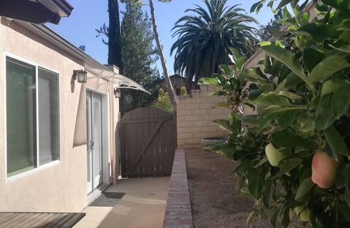 Agoura Hills Apartment | Private modern studio in fabulous Agoura Hills with private patio