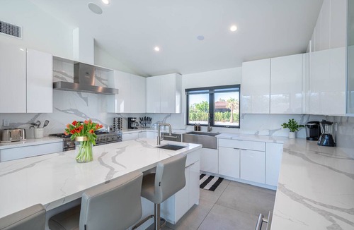 Indio House | Private Oasis: 45 ft Pool, Spa, NEW Pickleball Ct, 9-hole Golf, Grass Volleyball