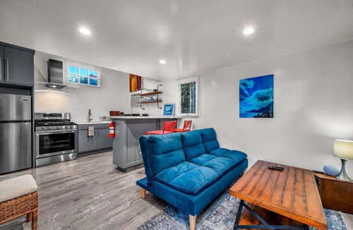 Mid City House | Private Pool + Hot Tub, Gated Guesthouse, Mid-City LA Near LAX