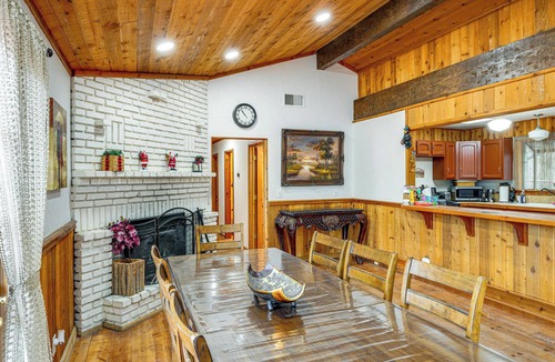 Pine Mountain Club Cabin | Private Sauna & Mtn-View Deck! Kern County Home