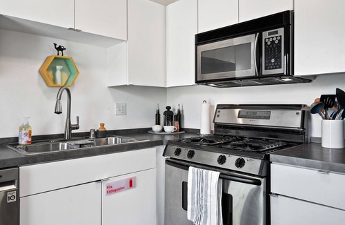 Old Las Palmas Condo | PS Gem: Sublime Condo Walking Distance to Downtown