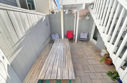 El Porto House | Quiet, Relaxing 3-bedroom house in Manhattan Beach Steps to the Sand