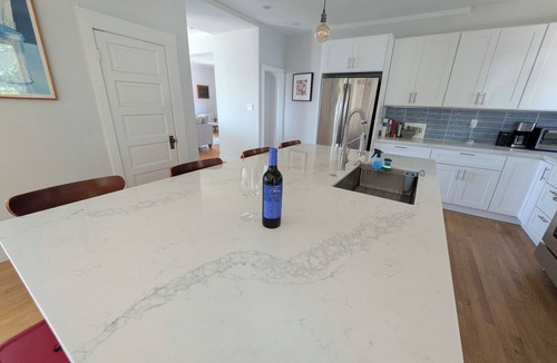 Point Richmond House | Quiet Spacious Light Waterfront Home w 3 Bridge & Bay Views. Relaxing Retreat!