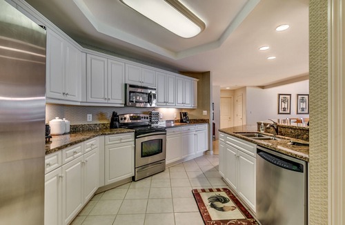 Arcadian Shores Condo | REDUCED FALL PRICES: ALL SEPTEMBER WEEKS 1800D; OCTOBER 1750D; NOVEMBER 1500D.