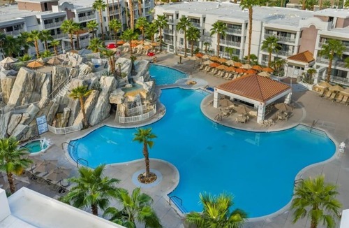 Canyon Corridor Hotel | Relax in a Spacious Palm Springs Retreat Near Top Local Attractions