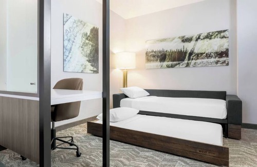 Truckee Hotel | Relax in Spacious Suite Perfect for Exploring Donner Memorial Park + Trails