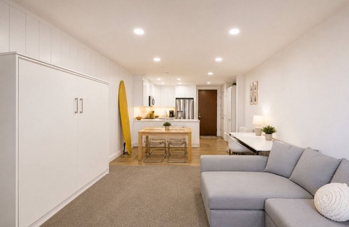 Townsite Condo | Remodeled Oceanfront Condo with Southerly Beach & Pier Views. Family Friendly!