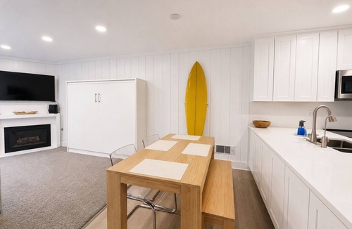 Townsite Condo | Remodeled Oceanfront Condo with Southerly Beach & Pier Views. Family Friendly!