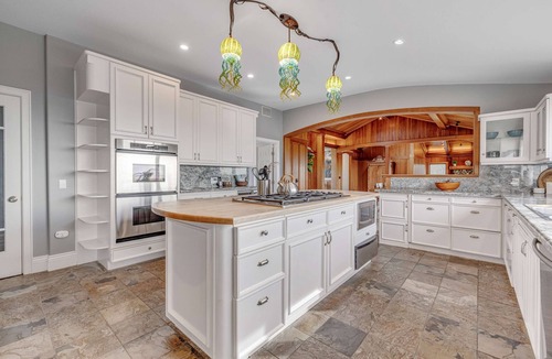 Mendocino House | Remodeled oceanfront estate with Studio Cottage