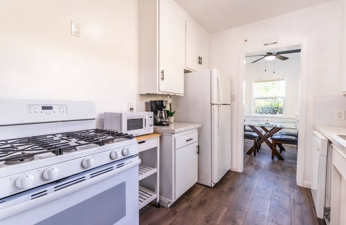 North Hollywood House | Remodeled Spacious Home, Huge Backyard, Grill, Monthly Discounts, Pets!