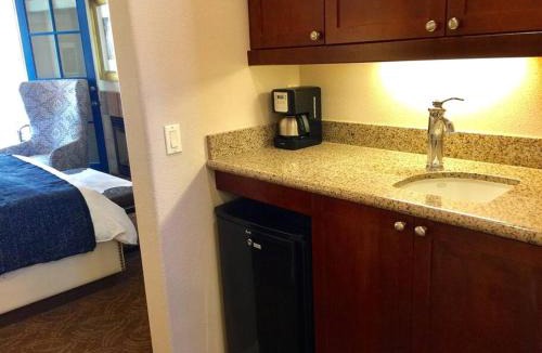 La Quinta House | Resort King Studio with Private Balcony 064622