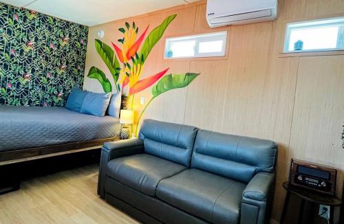 Granite Hills House | Romantic Hillside Tiny House with Scenic Views & Private Patio Near San Diego, El Cajon CA