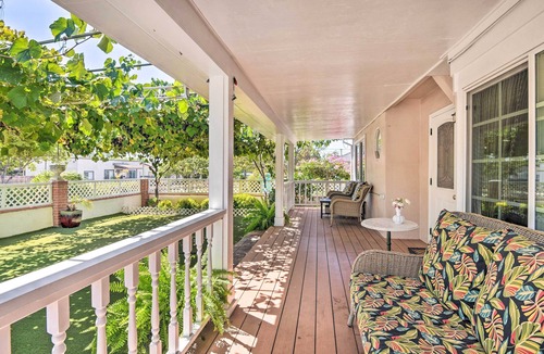North Central House | Romantic Pasadena Home w/Covered Porch!
