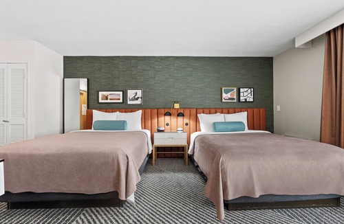 Westwood Hotel | Royal Palace Westwood