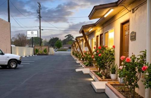 Tehachapi Hotel | Santa Fe Motel Tehachapi by Hotel O