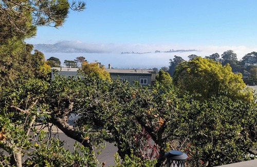 Marin City House | Sausalito Retreat with Water Views and AC - 30-DAY MINIMUM STAY JUNE 26 - AUG 8