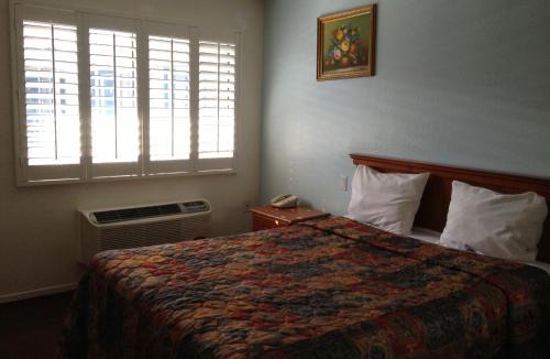 North Long Beach Hotel | Scottish Inns