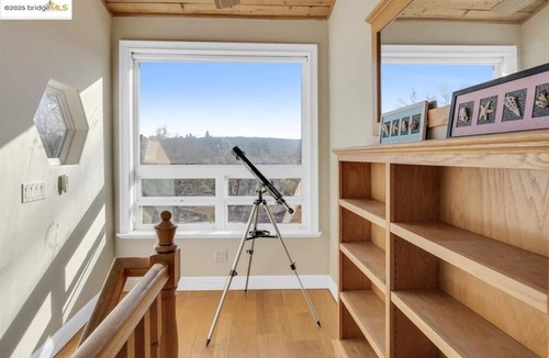 Groveland House | Serene Mountain Estate Near Yosemite –7BR Spacious, Game Room, Hot Tub.
