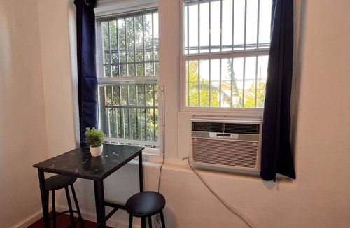 Westlake Apartment | Serene studio with AC in charming Los Angeles neighborhood
