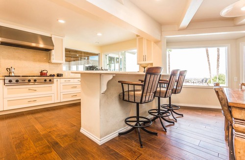 Sherman Oaks House | Sherman Oaks Retreat Pool + Hot Tub + Panoramic Views | Sleeps 16 | Oak Hills