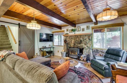 Camp Connell House | Sierra Nevada at Your Doorstep! Big Trees Cabin