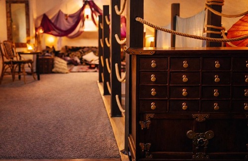 Oakland Apartment | Silk Meets Sakura · Private Suite + Shoji Bath