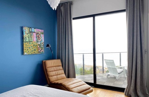 Dillon Beach Villa | Sky House Luxury Villa with Spa, Theater & Gym