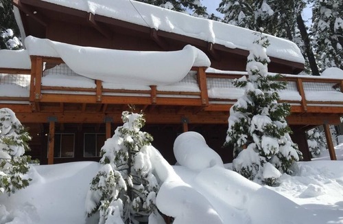 Chamberlands House | Snow! March/April availability! Driveway snow plow included! Dog ok! Fast WiFi!